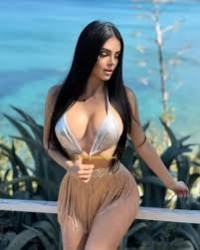 call girls in Saket Delhi 99998~15811 Escort Service